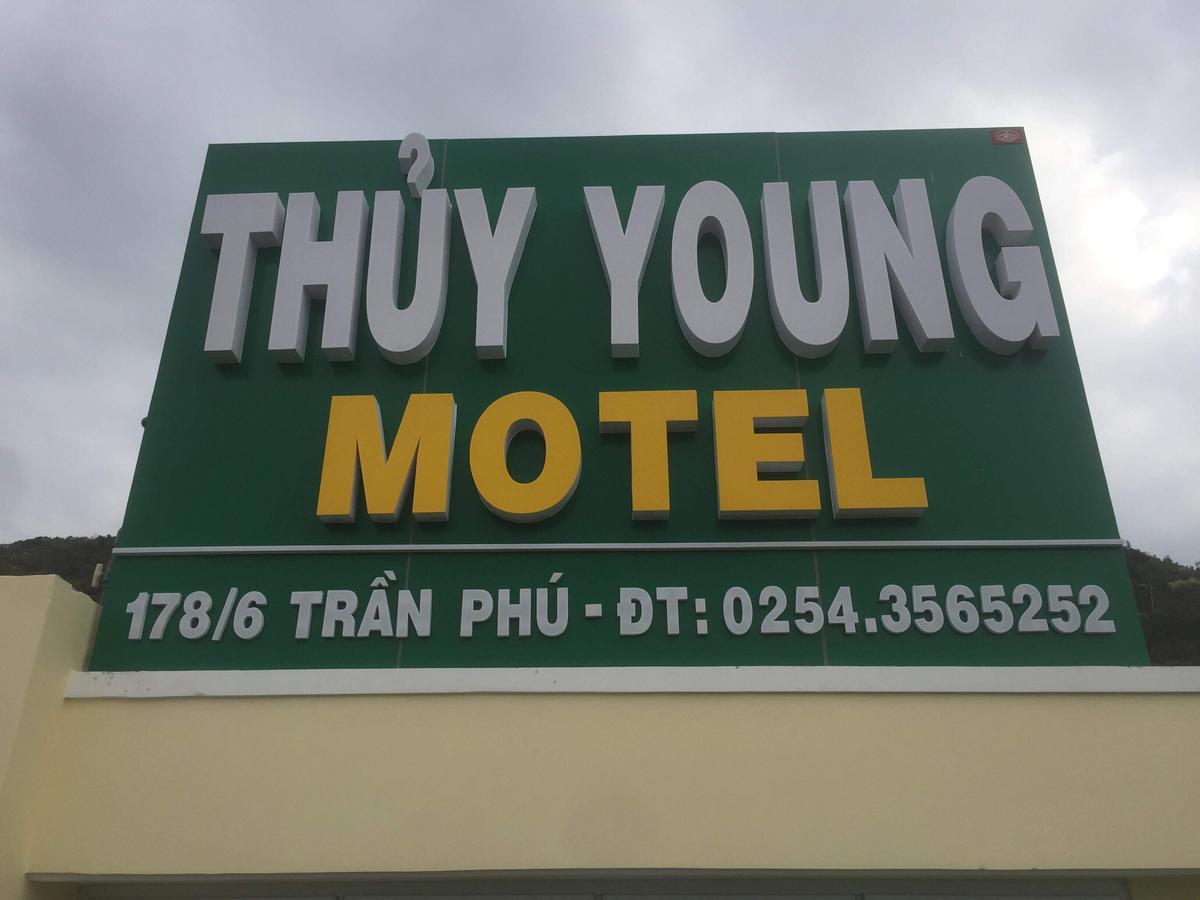 Khach San Thuy Young 호텔 붕타우 외부 사진